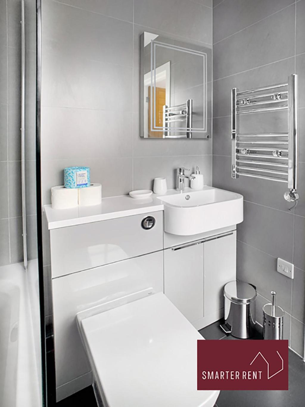 Eton, Windsor - 1 Bedroom First Floor Apartment - Parking 外观 照片